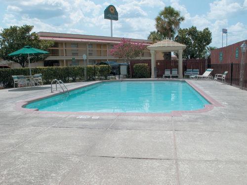 Baymont By Wyndham South Park 2*